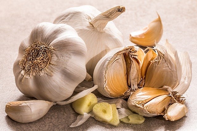 5 metode naturale de a scapa de mirosul neplacut de usturoi