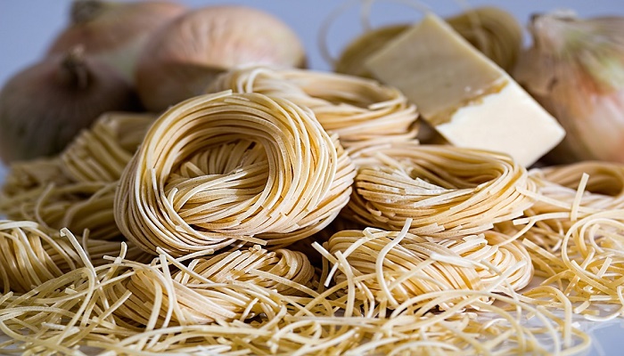 Zece alimente ce pot fi consumate in siguranta chiar daca au depasit termenul de valabilitate