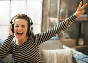 10 motive pentru a asculta muzica chiar daca nu cunosti limba